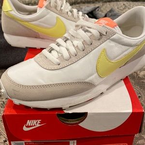 Women’s Nike D Break size 7.5